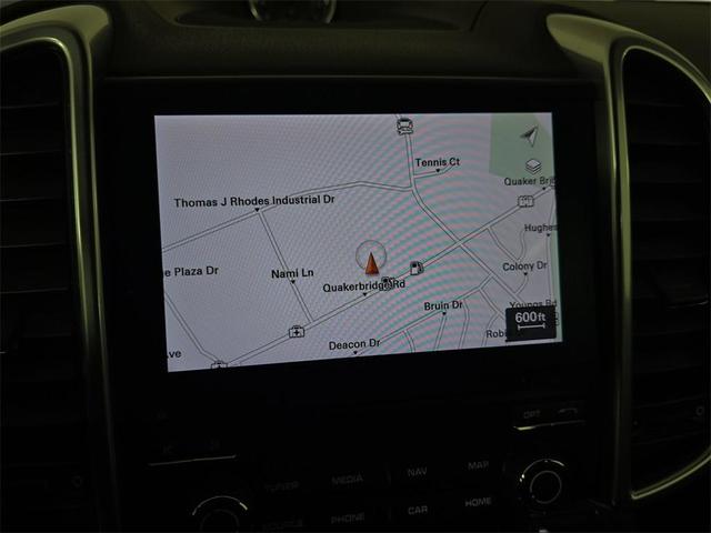 Photo of 2017 Carrara White Porsche Cayenne