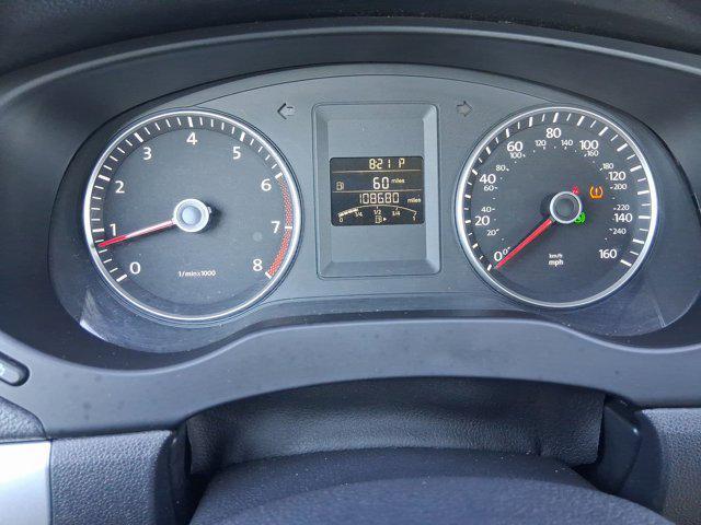 Photo of 2012 Gray Volkswagen Jetta