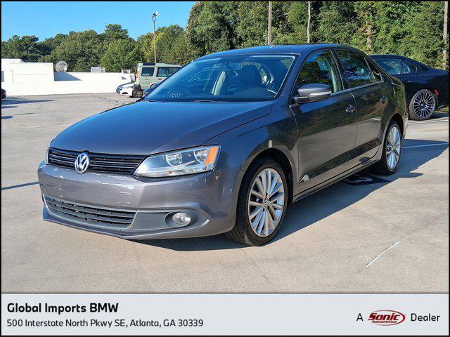 Photo of 2012 Gray Volkswagen Jetta