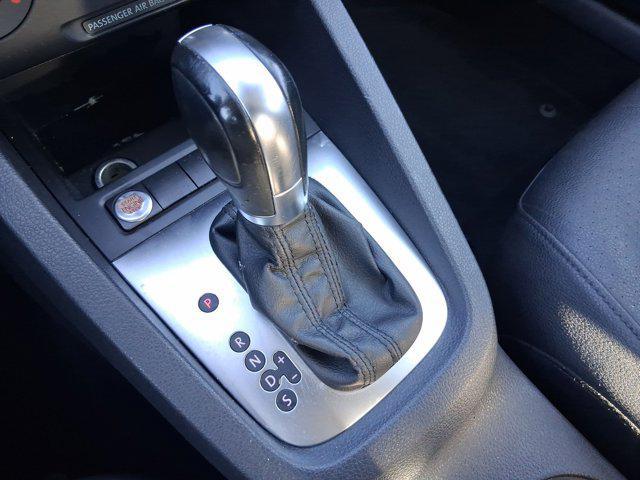 Photo of 2012 Gray Volkswagen Jetta