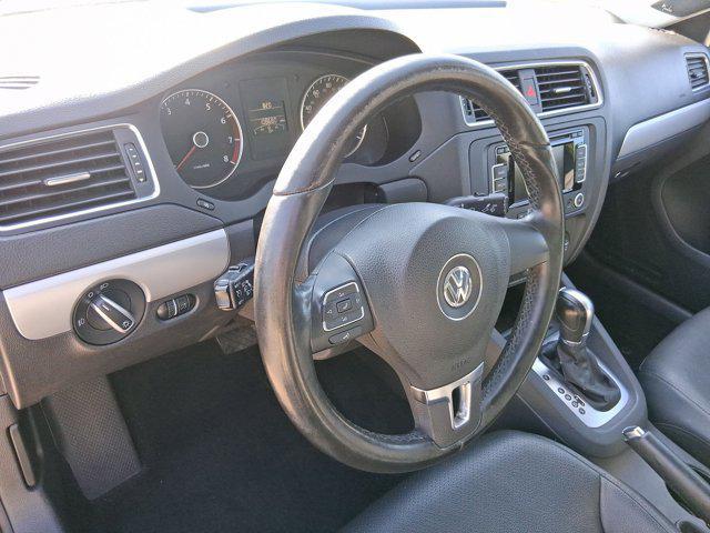 Photo of 2012 Gray Volkswagen Jetta