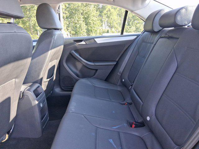 Photo of 2012 Gray Volkswagen Jetta