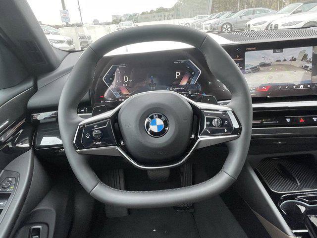 Photo of 2025 Phytonic Blue Metallic BMW 530