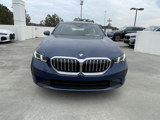 Photo of 2025 Phytonic Blue Metallic BMW 530