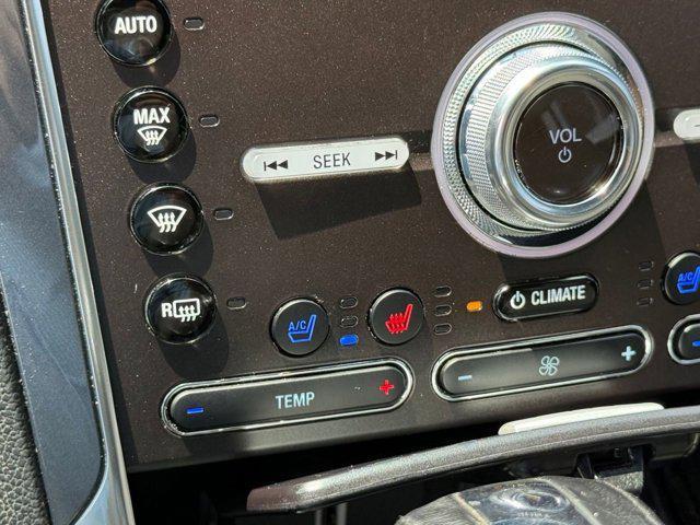Photo of 2018 Shadow Black Ford Explorer