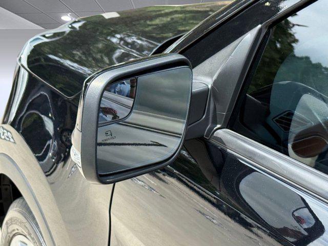 Photo of 2018 Shadow Black Ford Explorer
