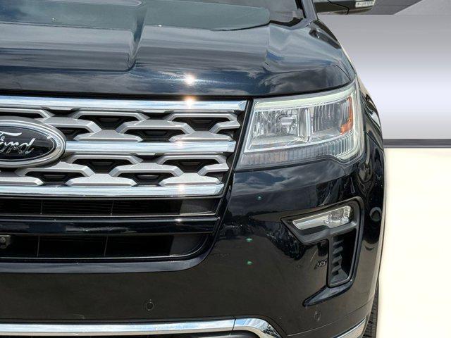 Photo of 2018 Shadow Black Ford Explorer