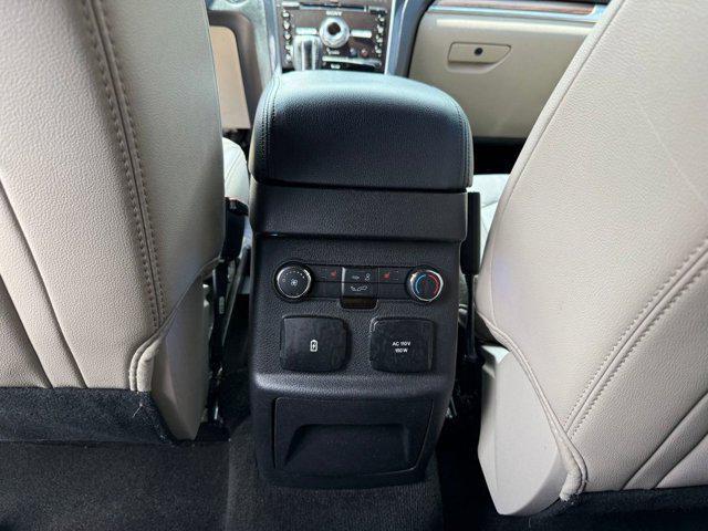Photo of 2018 Shadow Black Ford Explorer