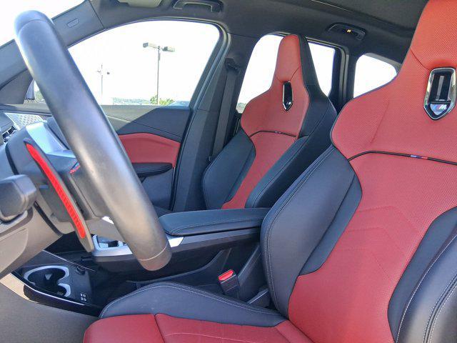 Photo of 2024 Mineral White Metallic BMW X1