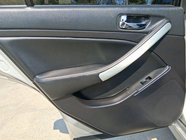 Photo of 2006 Silver INFINITI G35