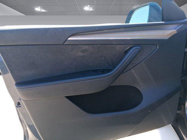 Photo of 2023 Gray Tesla Model Y