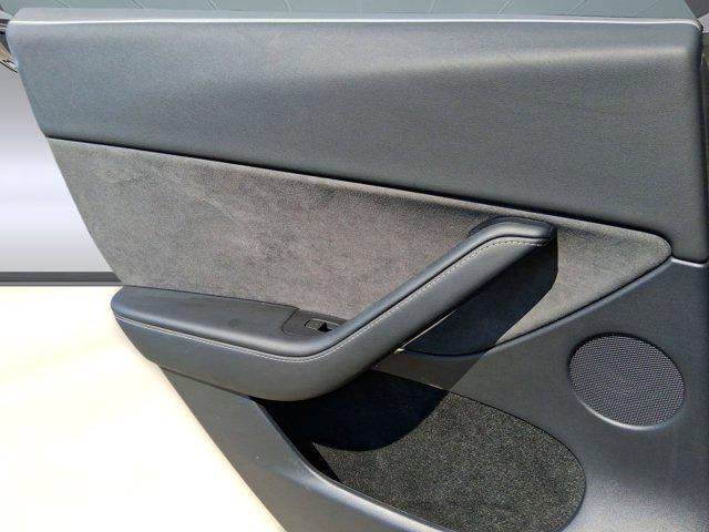 Photo of 2023 Gray Tesla Model Y