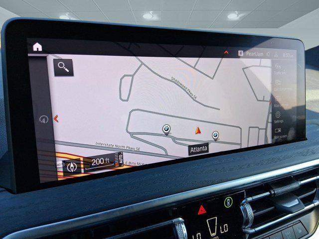 Photo of 2025 White BMW X4