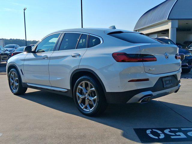 Photo of 2025 White BMW X4
