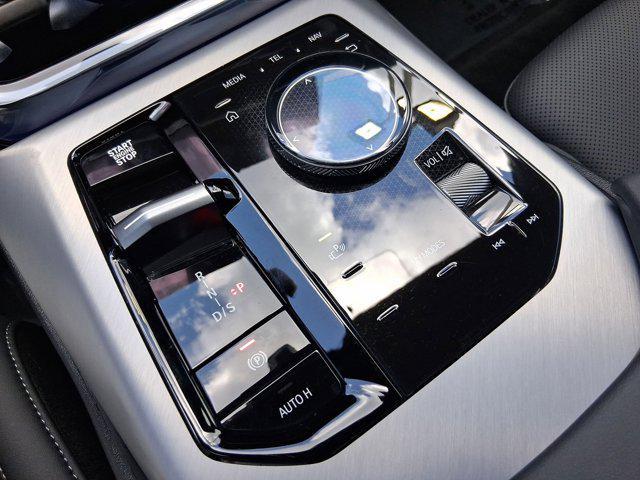 Photo of 2025 Black Sapphire Metallic BMW X3