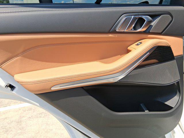 Photo of 2026 Mineral White Metallic BMW X5
