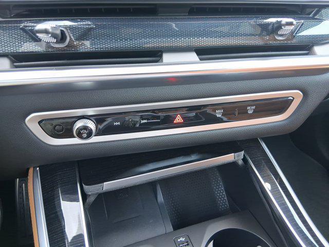 Photo of 2026 Mineral White Metallic BMW X5
