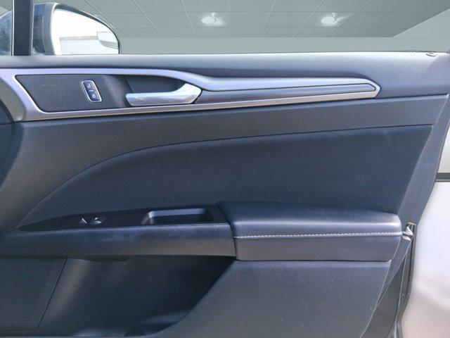 Photo of 2017 Shadow Black Ford Fusion Hybrid