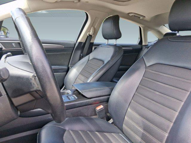 Photo of 2017 Shadow Black Ford Fusion Hybrid