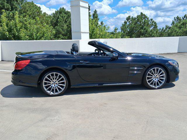 Photo of 2018 Black Mercedes-Benz SL 550