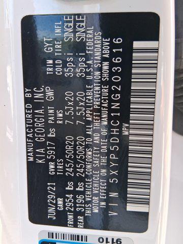 Photo of 2022 Glacial White Pearl Kia Telluride