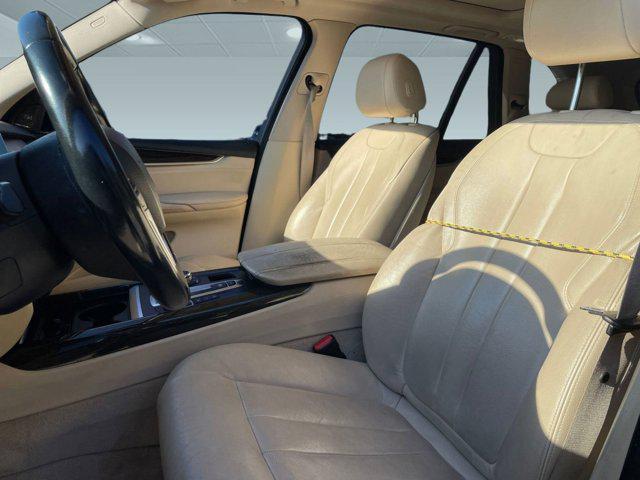 Photo of 2015 Sparkling Brown Metallic BMW X5