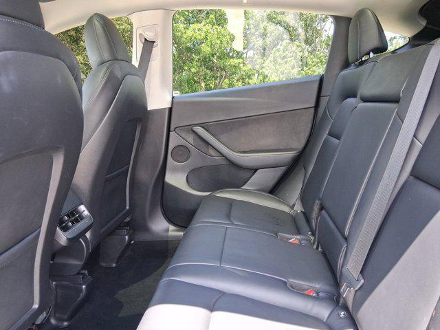 Photo of 2022 Gray Tesla Model Y
