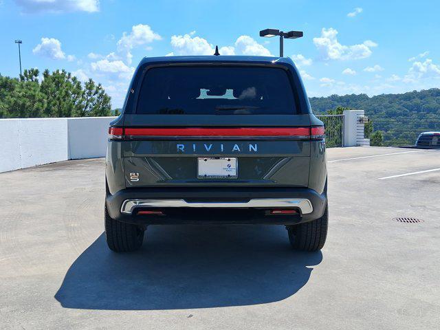 Photo of 2022 Launch Green Rivian R1S