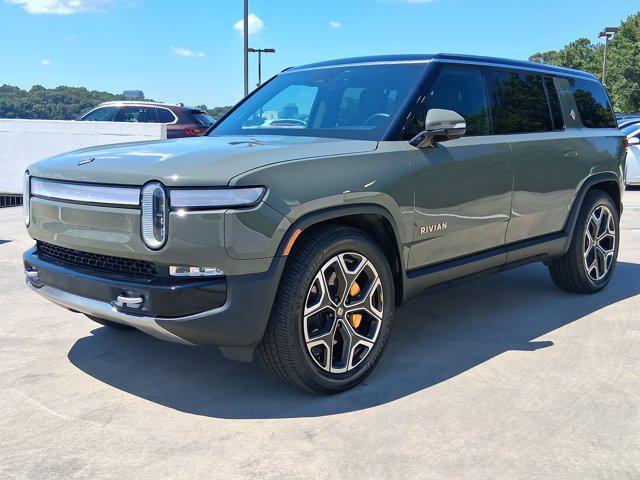 Photo of 2022 Launch Green Rivian R1S