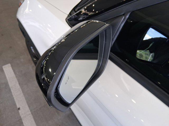 Photo of 2022 Star White Metallic Tri-Coat Ford Explorer