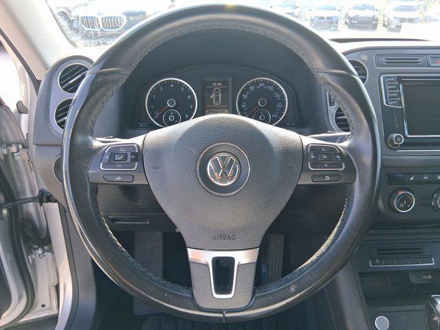 Photo of 2017 Pepper Gray Metallic Volkswagen Tiguan