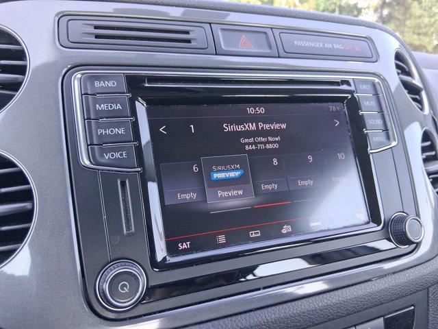 Photo of 2017 Pepper Gray Metallic Volkswagen Tiguan