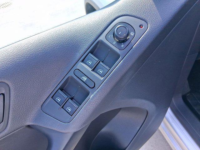 Photo of 2017 Pepper Gray Metallic Volkswagen Tiguan