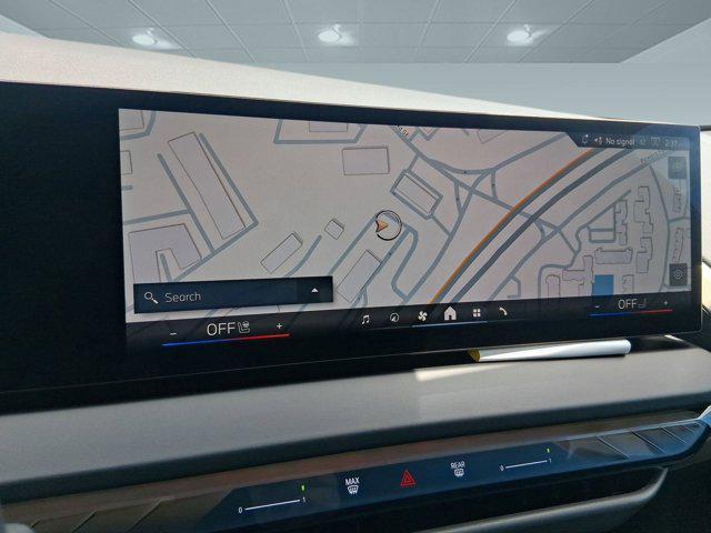Photo of 2025 Mineral White Metallic BMW X3