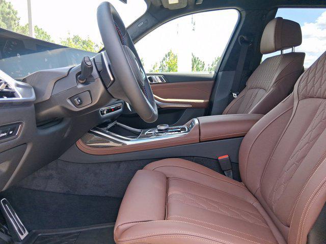 Photo of 2026 Skyscraper Grey Metallic BMW X7