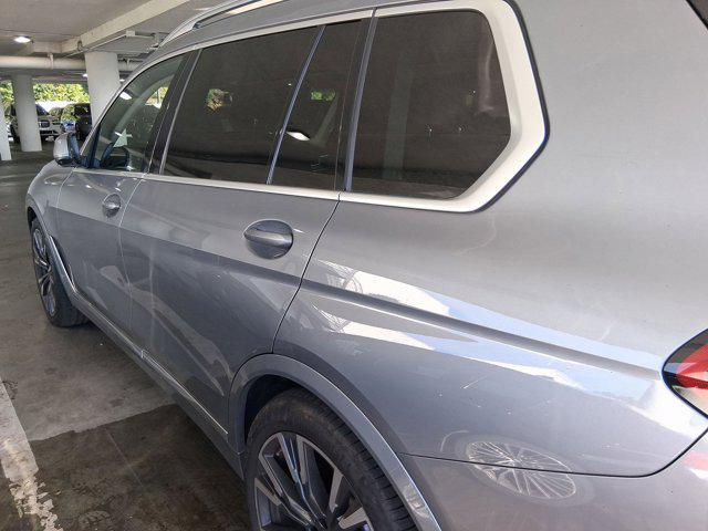 Photo of 2024 Skyscraper Grey Metallic BMW X7