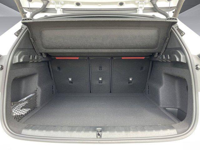 Photo of 2025 Mineral White Metallic BMW X1