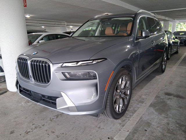 Photo of 2025 Skyscraper Grey Metallic BMW X7