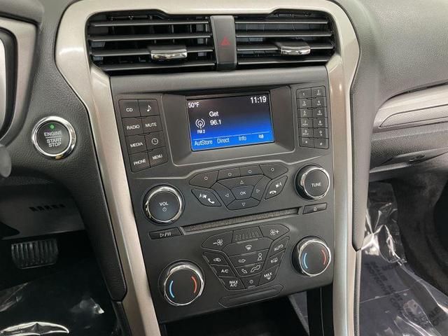 Photo of 2018 Gold Ford Fusion Hybrid