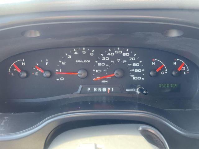 Photo of 2007 Red Ford E150