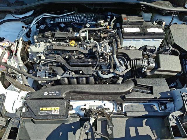 Photo of 2022 Pearl Toyota Corolla Cross