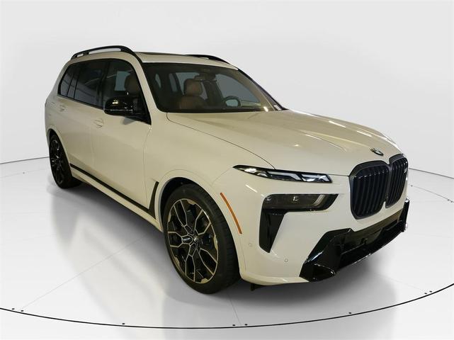 Photo of 2026 Alpine White BMW X7