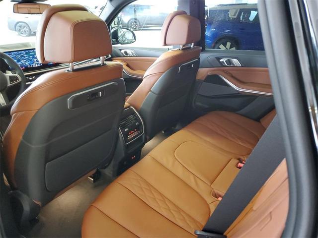 Photo of 2026 Black Sapphire Metallic BMW X5
