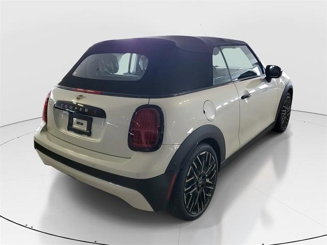 Photo of 2026 White Metallic MINI Convertible