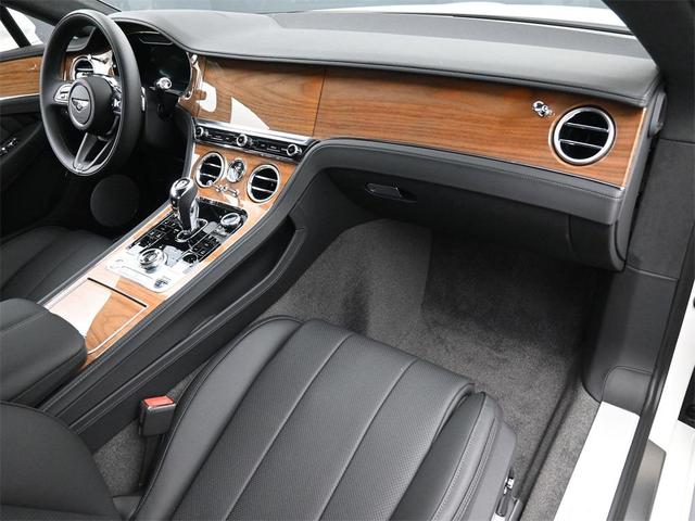 Photo of 2024 White Bentley Continental GT