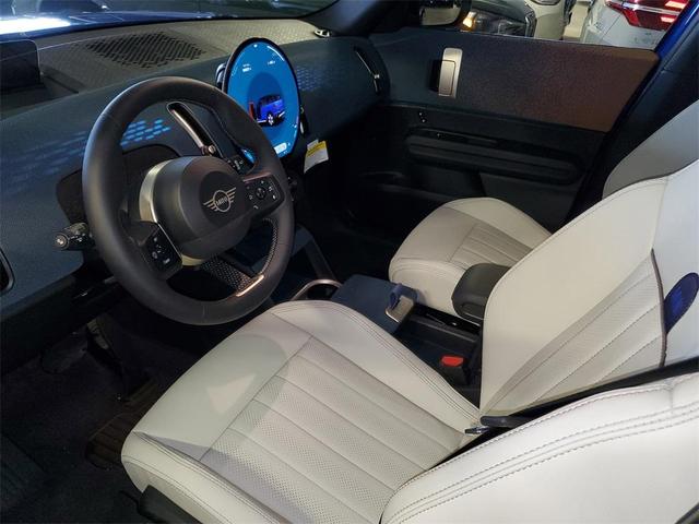 Photo of 2026 Blazing Blue Metallic MINI Countryman