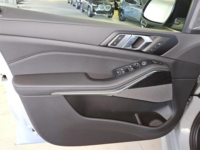 Photo of 2026 Brooklyn Gray Metallic BMW X5