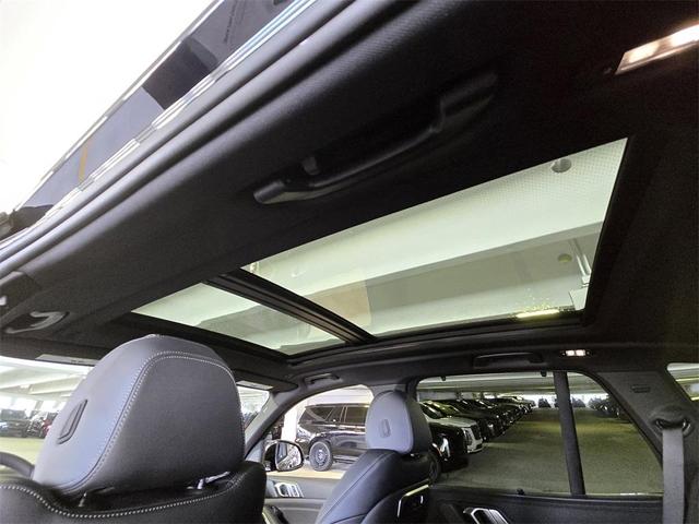 Photo of 2026 Alpine White BMW X5