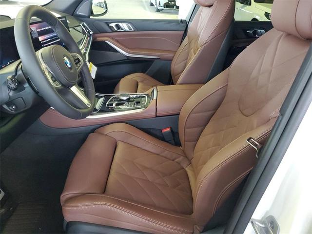 Photo of 2026 Alpine White BMW X5