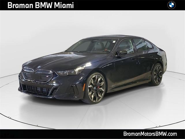 Photo of 2024 Carbon Black Metallic BMW i5